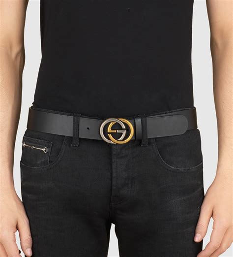 GUCCI Interlocking G leather belt .